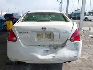 2005 Nissan Maxima 3.5 SL with VIN 1N4BA41E45C859174, listed as a IAAI auction lot 41454102 with 196,770 mi miles. Bid and sale history available at carsss.com. Image 6.