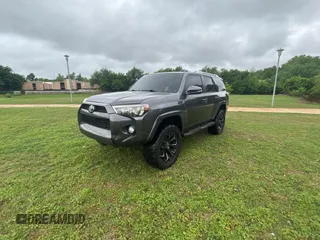 2018 Toyota 4Runner SR5 with VIN JTEBU5JR9J5557125, listed as a Copart auction lot 55256985 with 145,315 mi miles and Clean Title. Bid and sale history available at carsss.com. Image 2.