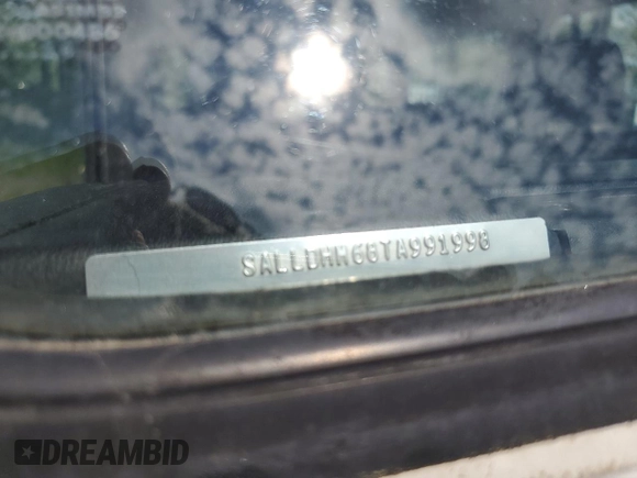 1996 Land Rover Defender с VIN SALLDHM68TA991998, выставлен на аукционе Copart как лот 57596025 с пробегом 150 656 миль миль и Списание • Salvage title. История ставок и продаж доступна на DreamBid. Изображение 13.