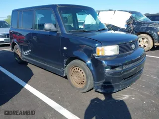 2005 Scion xB with VIN JTLKT324250190235, listed as a IAAI auction lot 41999641 with 170,243 mi miles. Bid and sale history available at carsss.com. Image 1.
