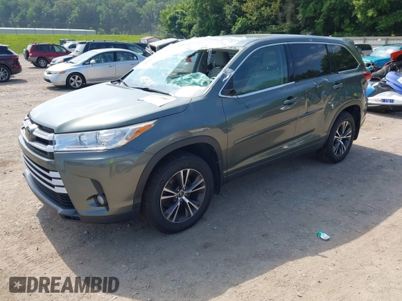 2017 Toyota Highlander LE with VIN 5TDBZRFH0HS442172, listed as a IAAI auction lot 42436089 with 95,437 mi miles and . Bid and sale history available at DreamBid. Image 2.