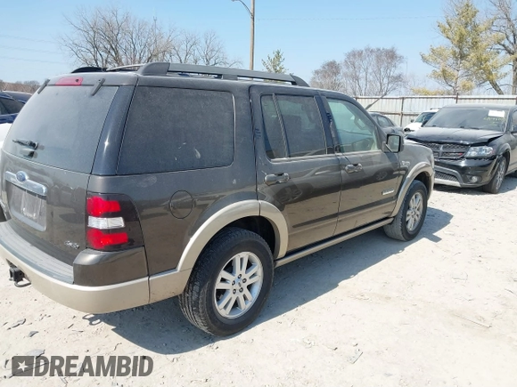 2008 Ford Explorer Eddie Bauer with VIN 1FMEU74828UA51471, listed as a IAAI auction lot 41770347 with 152,446 mi miles. Bid and sale history available at carsss.com. Image 4.