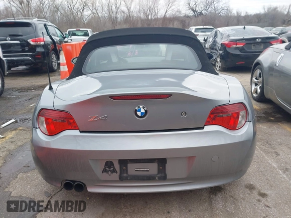 2007 BMW Z4 3.0si with VIN 4USBU535X7LX02797, listed as a IAAI auction lot 41520942 with 115,022 mi miles and . Bid and sale history available at DreamBid. Image 16.