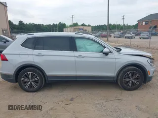 2018 Volkswagen Tiguan SEL z VIN 3VV3B7AXXJM039125, wystawiony jako IAAI lot #42125540 z przebiegiem 91 551 mil mil oraz . Historia ofert i sprzedaży dostępna na DreamBid. Obrazek 13.