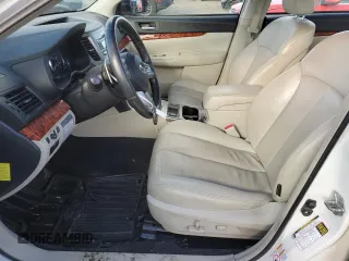 2010 Subaru Legacy Limited z VIN 4S3BMCJ69A3241539, wystawiony jako Copart lot #81775374 z przebiegiem 178 812 mil mil oraz Czysty tytuł • Clean title. Historia ofert i sprzedaży dostępna na DreamBid. Obrazek 7.