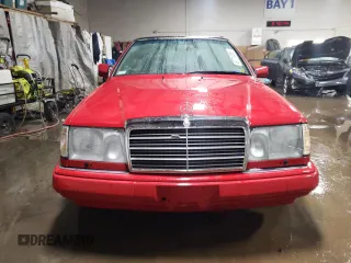 1994 Mercedes-Benz E 320 with VIN WDBEA66E8RC044069, listed as a Copart auction lot 87713565 with 69,061 mi miles and Salvage Title. Bid and sale history available at DreamBid. Image 5.
