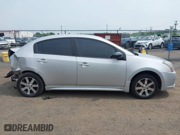 2012 Nissan Sentra S z VIN 3N1AB6AP2CL691877, wystawiony jako IAAI lot #42497242 z przebiegiem 188 160 mil mil oraz . Historia ofert i sprzedaży dostępna na DreamBid. Obrazek 13.