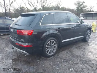2017 Audi Q7 Premium Plus with VIN WA1LAAF78HD004770, listed as a IAAI auction lot 41251276 with 127,854 mi miles. Bid and sale history available at carsss.com. Image 4.