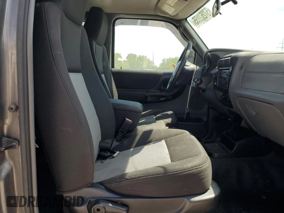 2005 Ford Ranger XL z VIN 1FTZR15EX5PA47221, wystawiony jako Copart lot #57262855 z przebiegiem 222 300 mil mil oraz Szkoda całkowita • Salvage title. Historia ofert i sprzedaży dostępna na DreamBid. Obrazek 10.