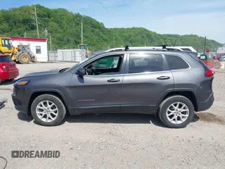 2018 Jeep Cherokee Latitude Plus z VIN 1C4PJMLX5JD603290, wystawiony jako IAAI lot #42237865 z przebiegiem 89 516 mil mil oraz . Historia ofert i sprzedaży dostępna na DreamBid. Obrazek 15.