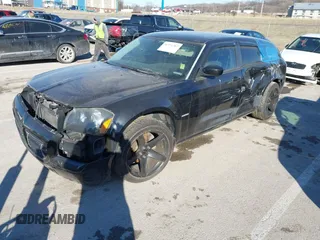 2005 Dodge Magnum RT with VIN 2D4GV58215H587205, listed as a IAAI auction lot 41371767 with 115,534 mi miles and . Bid and sale history available at carsss.com. Image 2.
