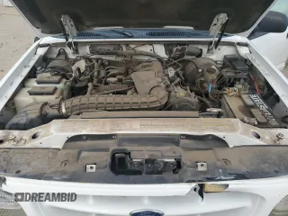2000 Ford Explorer XLS z VIN 1FMZU72X2YZC42239, wystawiony jako Copart lot #78502484 z przebiegiem 145 820 mil mil oraz Czysty tytuł • Clean title. Historia ofert i sprzedaży dostępna na DreamBid. Obrazek 12.