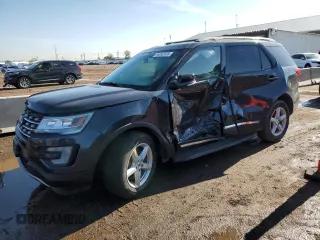 2017 Ford Explorer XLT z VIN 1FM5K8DH9HGA59917, wystawiony jako Copart lot #56062535 z przebiegiem 103 804 mil mil oraz Szkoda całkowita • Salvage title. Historia ofert i sprzedaży dostępna na DreamBid. Obrazek 1.