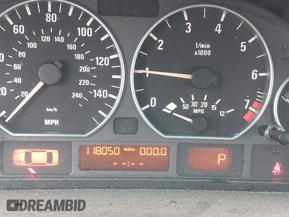 2006 BMW 3 Series 330Ci with VIN WBABW534X6PL53457, listed as a IAAI auction lot 41809089 with 118,050 mi miles. Bid and sale history available at carsss.com. Image 7.