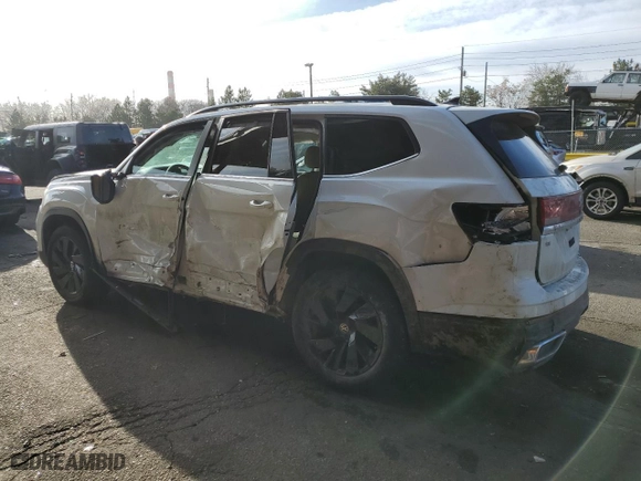 2024 Volkswagen Atlas 2.0T SE w/Technology with VIN 1V2HR2CA5RC503770, listed as a Copart auction lot 48698795 with 26,387 mi miles and Salvage Title. Bid and sale history available at carsss.com. Image 2.