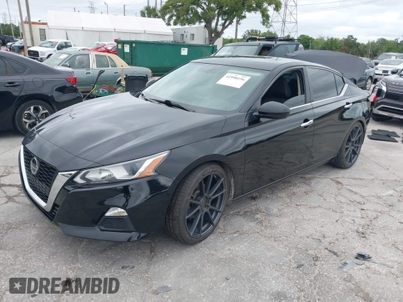2019 Nissan Altima S with VIN 1N4BL4BV0KC158913, listed as a IAAI auction lot 41990156 with 162,406 mi miles and . Bid and sale history available at carsss.com. Image 2.