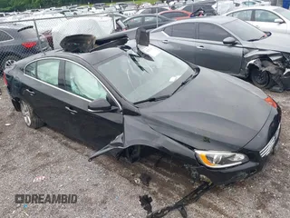 2016 Volvo S60 T5 Premier z VIN YV1612TK3G2411949, wystawiony jako IAAI lot #42353357 z przebiegiem 152 937 mil mil oraz . Historia ofert i sprzedaży dostępna na DreamBid. Obrazek 6.