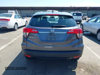 2021 Honda HR-V LX with VIN 3CZRU6H37MM713309, listed as a IAAI auction lot 42171397 with 25,693 mi miles and . Bid and sale history available at carsss.com. Image 16.