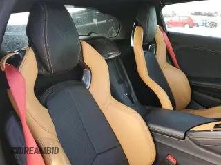 2021 Chevrolet Corvette 2LT z VIN 1G1YB2D49M5100539, wystawiony jako Copart lot #87811275 z przebiegiem 24 025 mil mil oraz Szkoda całkowita • Salvage title. Historia ofert i sprzedaży dostępna na DreamBid. Obrazek 10.