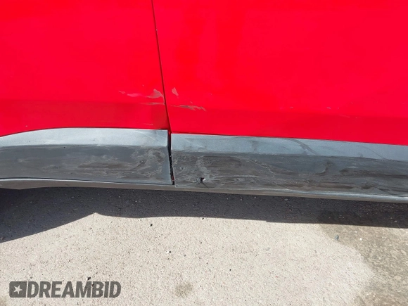 2018 Jeep Renegade Latitude with VIN ZACCJBBB3JPH98347, listed as a IAAI auction lot 40483552 with 56,993 mi miles and . Bid and sale history available at DreamBid. Image 17.