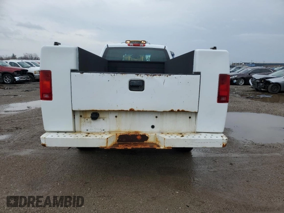 2007 GMC Sierra 1500 with VIN 1GDHC24K07E565150, listed as a Copart auction lot 47963325 with 219,314 mi miles and Salvage Title. Bid and sale history available at DreamBid. Image 6.