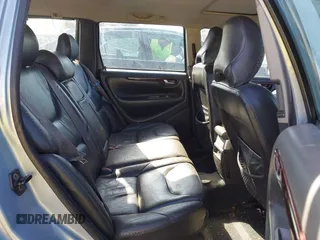 2001 Volvo V70 with VIN YV1SZ58D511026084, listed as a IAAI auction lot 42105983 with 361,165 mi miles and . Bid and sale history available at DreamBid. Image 8.