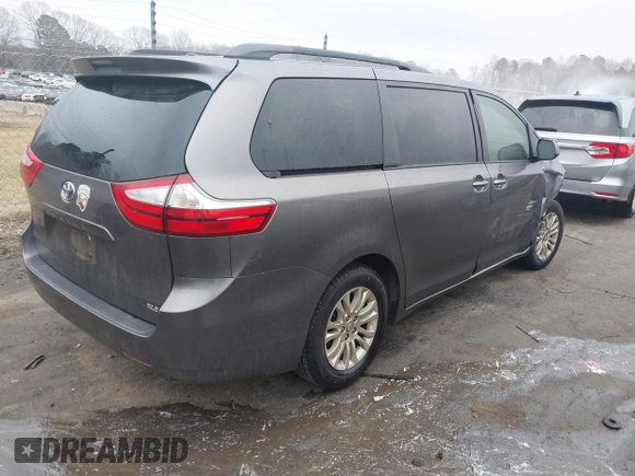 2017 Toyota Sienna XLE Auto Access Seat with VIN 5TDYZ3DC9HS818821, listed as a IAAI auction lot 41505304 with 74,295 mi miles. Bid and sale history available at carsss.com. Image 4.