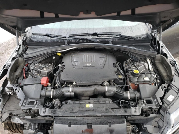 2018 Land Rover Range Rover Velar R-Dynamic HSE with VIN SALYM2RV4JA739202, listed as a Copart auction lot 46030964 with 29,192 mi miles. Bid and sale history available at carsss.com. Image 12.