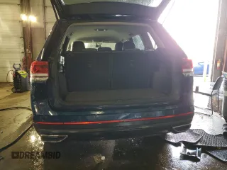 2022 Volkswagen Atlas SE z VIN 1V2LP2CA2NC516728, wystawiony jako Copart lot #41972145 z przebiegiem 61 728 mil mil oraz Szkoda całkowita • Salvage title. Historia ofert i sprzedaży dostępna na DreamBid. Obrazek 6.