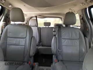 2017 Toyota Sienna XLE Auto Access Seat z VIN 5TDYZ3DC9HS890943, wystawiony jako Copart lot #55387005 z przebiegiem 146 986 mil mil oraz Szkoda całkowita • Salvage title. Historia ofert i sprzedaży dostępna na DreamBid. Obrazek 10.