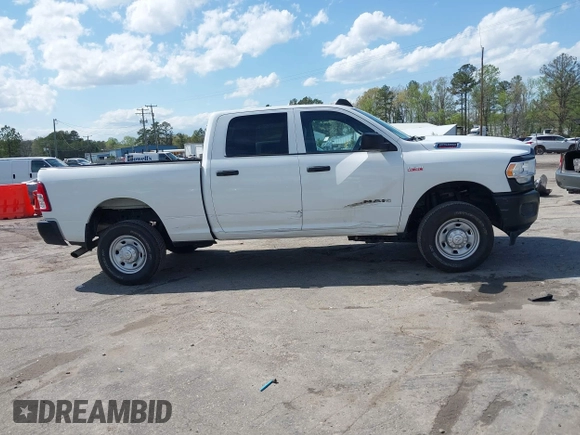 2022 Ram 2500 Tradesman with VIN 3C6UR5CJ6NG203221, listed as a IAAI auction lot 42005686 with 132,446 mi miles. Bid and sale history available at carsss.com. Image 13.