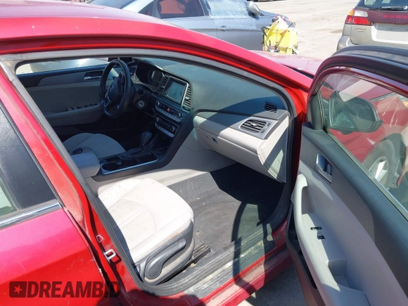 2018 Hyundai Sonata SE z VIN 5NPE24AF3JH599281, wystawiony jako IAAI lot #42465221 z przebiegiem 193 734 mil mil oraz . Historia ofert i sprzedaży dostępna na DreamBid. Obrazek 5.