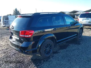2019 Dodge Journey SE with VIN 3C4PDCBB5KT841465, listed as a IAAI auction lot 41558770 with 84,090 mi miles and . Bid and sale history available at DreamBid. Image 4.