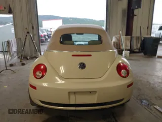2009 Volkswagen Beetle S с VIN 3VWRG31Y89M409086, выставлен на аукционе IAAI как лот 41890714 с пробегом 100 034 миль миль и . История ставок и продаж доступна на DreamBid. Изображение 17.