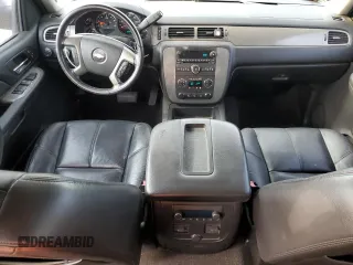 2008 Chevrolet Avalanche LT w/3LT with VIN 3GNFK12348G314525, listed as a Copart auction lot 64362094 with 213,218 mi miles and Salvage Title. Bid and sale history available at carsss.com. Image 8.