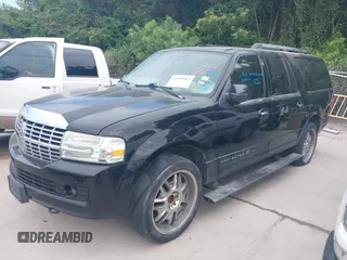 2012 Lincoln Navigator z VIN 5LMJJ3H58CEL01179, wystawiony jako IAAI lot #42445163 z przebiegiem 155 528 mil mil oraz . Historia ofert i sprzedaży dostępna na DreamBid. Obrazek 17.
