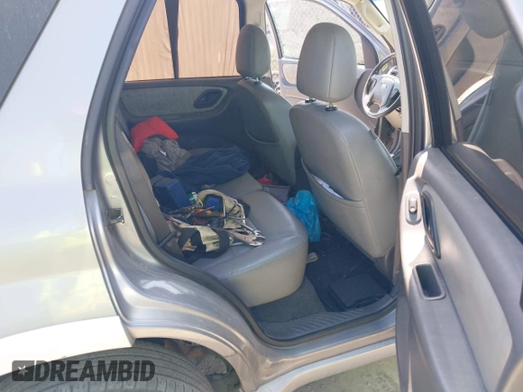 2007 Ford Escape Hybrid with VIN 1FMCU49H87KB34041, listed as a IAAI auction lot 42313413 with Not provided miles and . Bid and sale history available at DreamBid. Image 8.