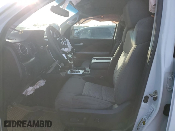 2017 Toyota Tundra 2WD SR5 with VIN 5TFRY5F10HX220013, listed as a Copart auction lot 81196934 with 71,415 mi miles and Salvage Title. Bid and sale history available at carsss.com. Image 7.