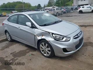2012 Hyundai Accent GLS z VIN KMHCU4AE6CU065124, wystawiony jako IAAI lot #42155725 z przebiegiem 109 630 mil mil oraz . Historia ofert i sprzedaży dostępna na DreamBid. Obrazek 1.