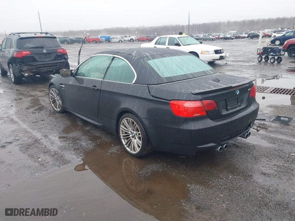 2011 BMW M3 with VIN WBSDX9C56BE784093, listed as a IAAI auction lot 41564377 with 1 mi miles. Bid and sale history available at carsss.com. Image 3.