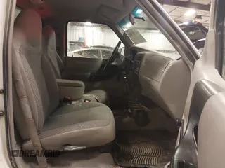 1998 Ford Ranger XL с VIN 1FTYR10C7WPA74198, выставлен на аукционе IAAI как лот 42083824 с пробегом 189 455 миль миль и . История ставок и продаж доступна на DreamBid. Изображение 5.
