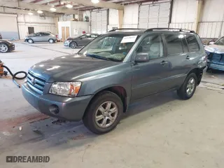 2004 Toyota Highlander with VIN JTEDP21A940011922, listed as a IAAI auction lot 41128055 with 185,564 mi miles. Bid and sale history available at carsss.com. Image 2.