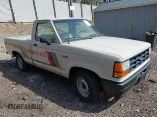 1989 Ford Ranger XLT with VIN 1FTCR10A8KUB41928, listed as a IAAI auction lot 42107348 with 89,548 mi miles. Bid and sale history available at carsss.com. Image 1.