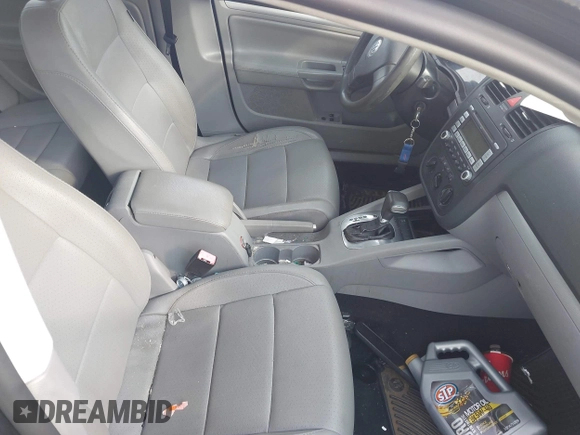2007 Volkswagen Jetta 2.5 with VIN 3VWSG71KX7M160680, listed as a IAAI auction lot 42505306 with 151,382 mi miles and . Bid and sale history available at DreamBid. Image 5.