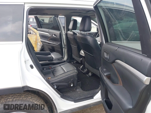 2017 Toyota Highlander XLE with VIN 5TDJZRFH3HS513862, listed as a IAAI auction lot 41995830 with 126,897 mi miles and . Bid and sale history available at DreamBid. Image 8.