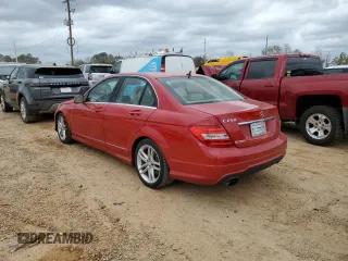 2013 Mercedes-Benz C 250 Sport z VIN WDDGF4HB1DR275426, wystawiony jako Copart lot #47704875 z przebiegiem 95 061 mil mil oraz Szkoda całkowita • Salvage title. Historia ofert i sprzedaży dostępna na DreamBid. Obrazek 2.