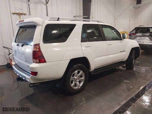 2005 Toyota 4Runner SR5 with VIN JTEBT14R450051986, listed as a IAAI auction lot 41597512 with 113,042 mi miles. Bid and sale history available at carsss.com. Image 4.
