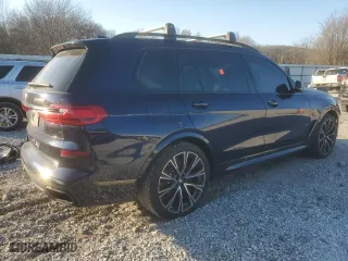 2021 BMW X7 M50i with VIN 5UXCX6C03M9E15369, listed as a Copart auction lot 42173395 with 62,160 mi miles and Clean Title. Bid and sale history available at carsss.com. Image 3.