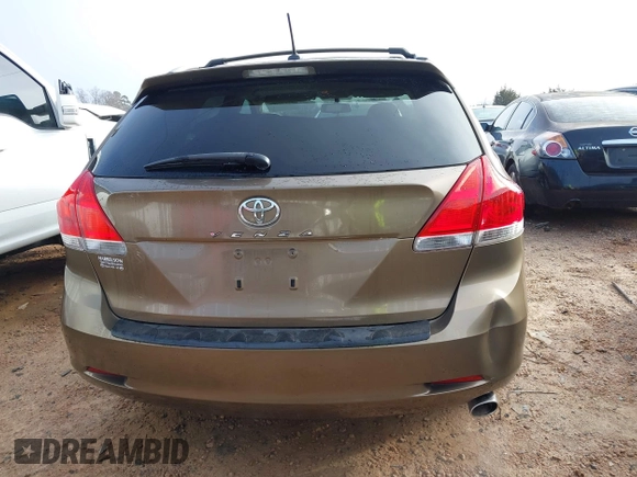 2010 Toyota Venza with VIN 4T3ZA3BB1AU022011, listed as a IAAI auction lot 41459465 with 111,258 mi miles. Bid and sale history available at carsss.com. Image 16.