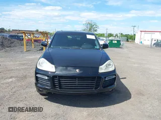 2009 Porsche Cayenne GTS z VIN WP1AD29P59LA62914, wystawiony jako IAAI lot #42307217 z przebiegiem 138 248 mil mil oraz . Historia ofert i sprzedaży dostępna na DreamBid. Obrazek 6.